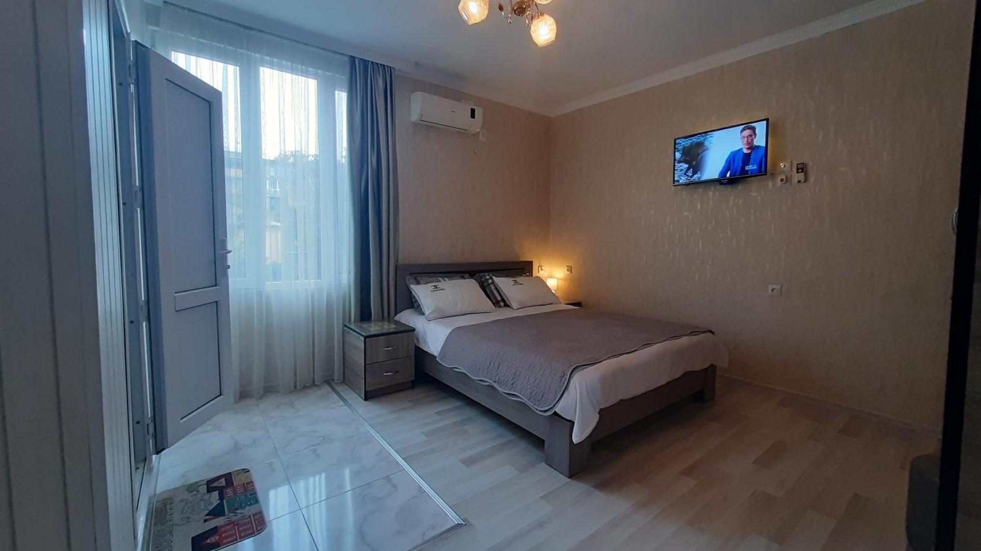 Guesthouse Next To Beach Batumi Exterior foto