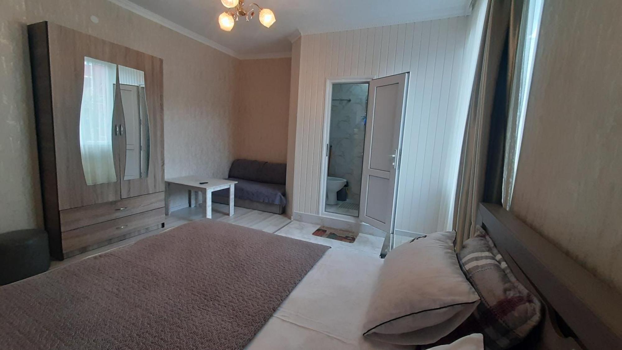 Guesthouse Next To Beach Batumi Exterior foto