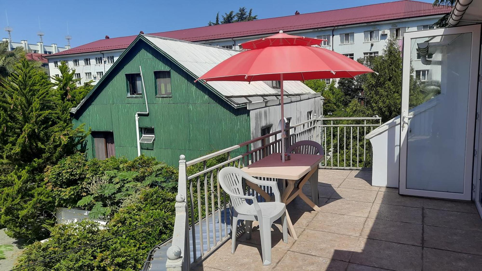 Guesthouse Next To Beach Batumi Exterior foto