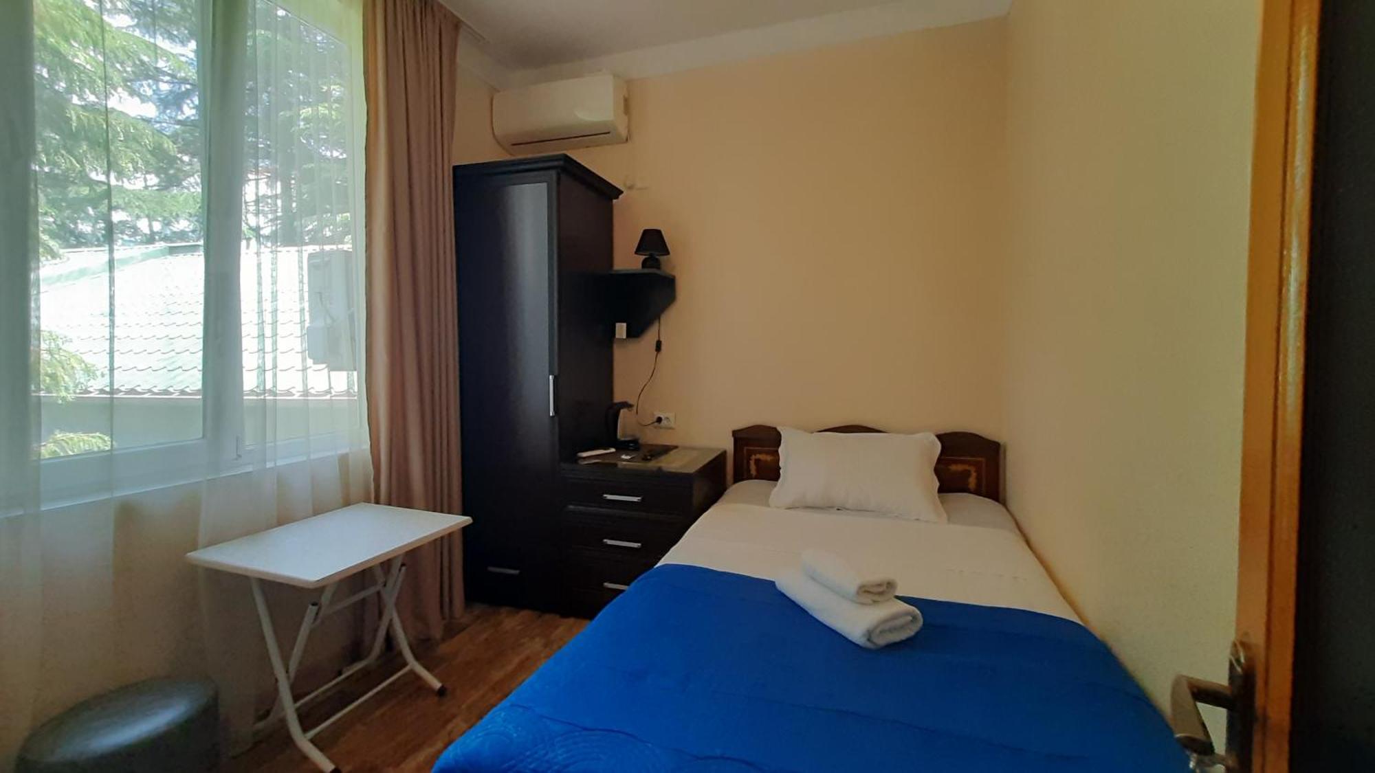 Guesthouse Next To Beach Batumi Exterior foto